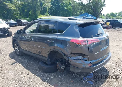 2017 Toyota Rav4 Xle z USA, uszkodzony, nr VIN JTMRFREV8HD200045